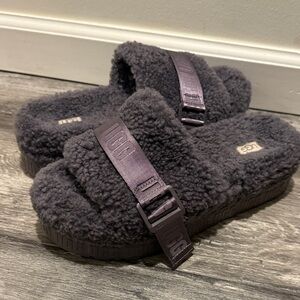 UGG Fluffita Plush Shearling Slide Sandals Women's 10 Purple Cottagecore Cozy